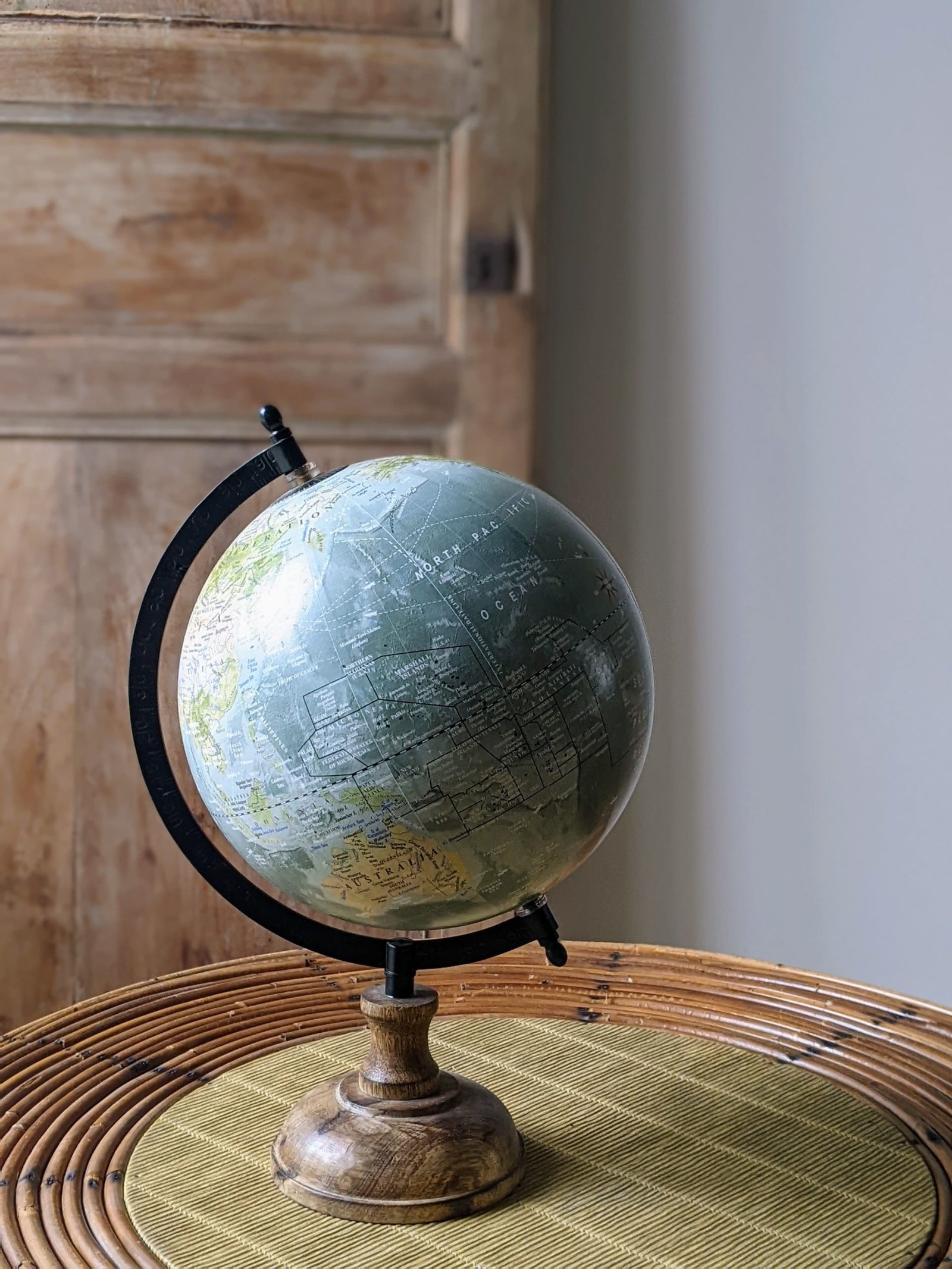 Atelier Chamaison agence évènementiel décoration location mariage Toulouse globes terrestres vintage