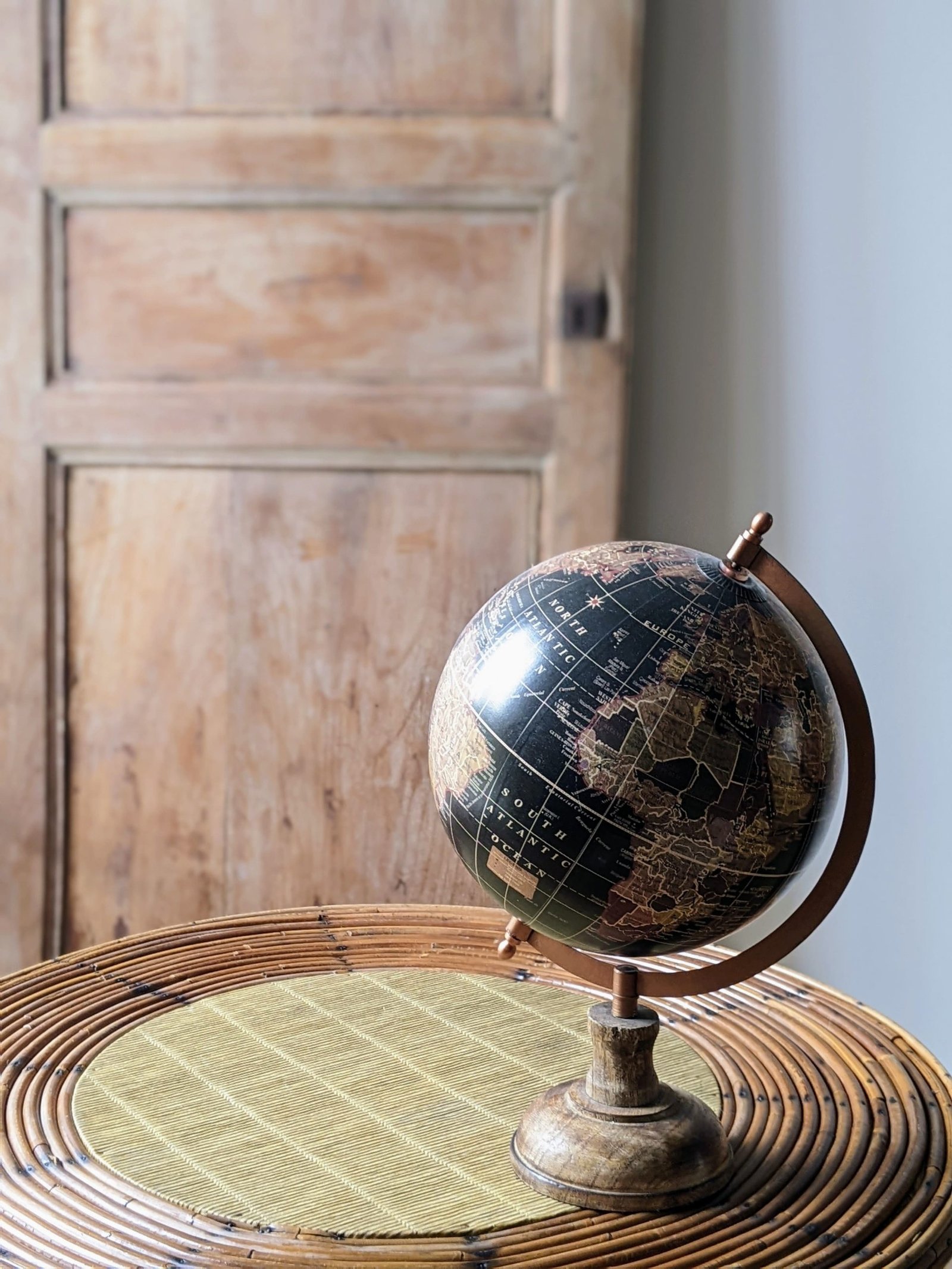 Atelier Chamaison agence évènementiel décoration location mariage Toulouse globes terrestres vintage