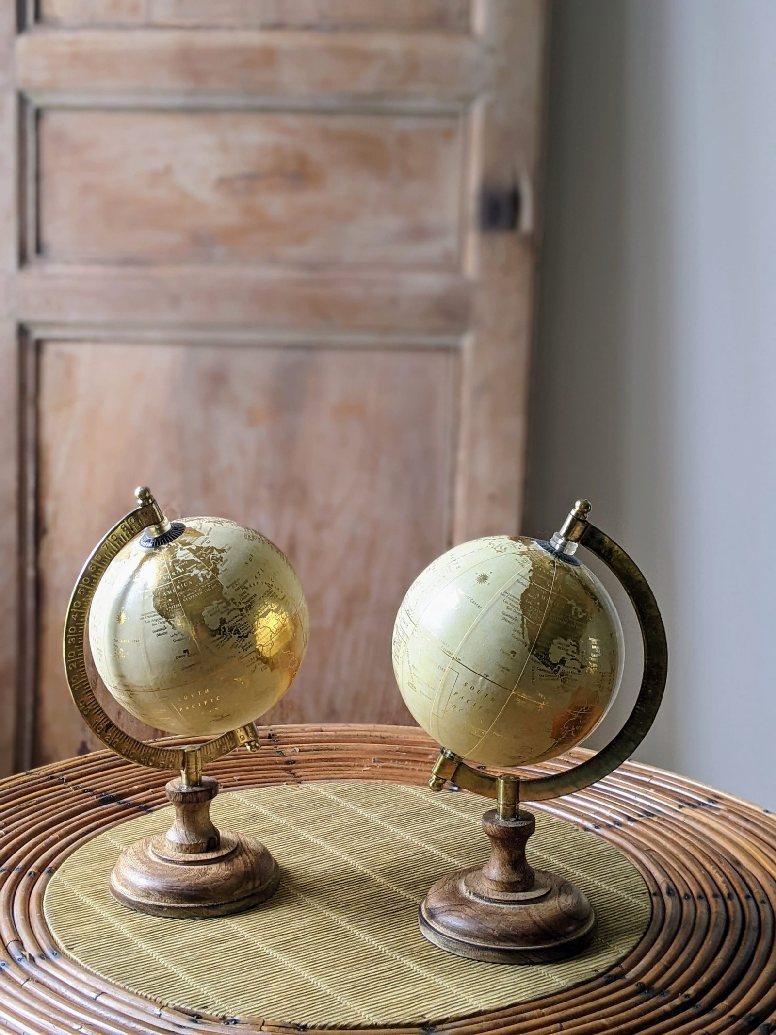 Atelier Chamaison agence évènementiel décoration location mariage Toulouse globes terrestres vintage