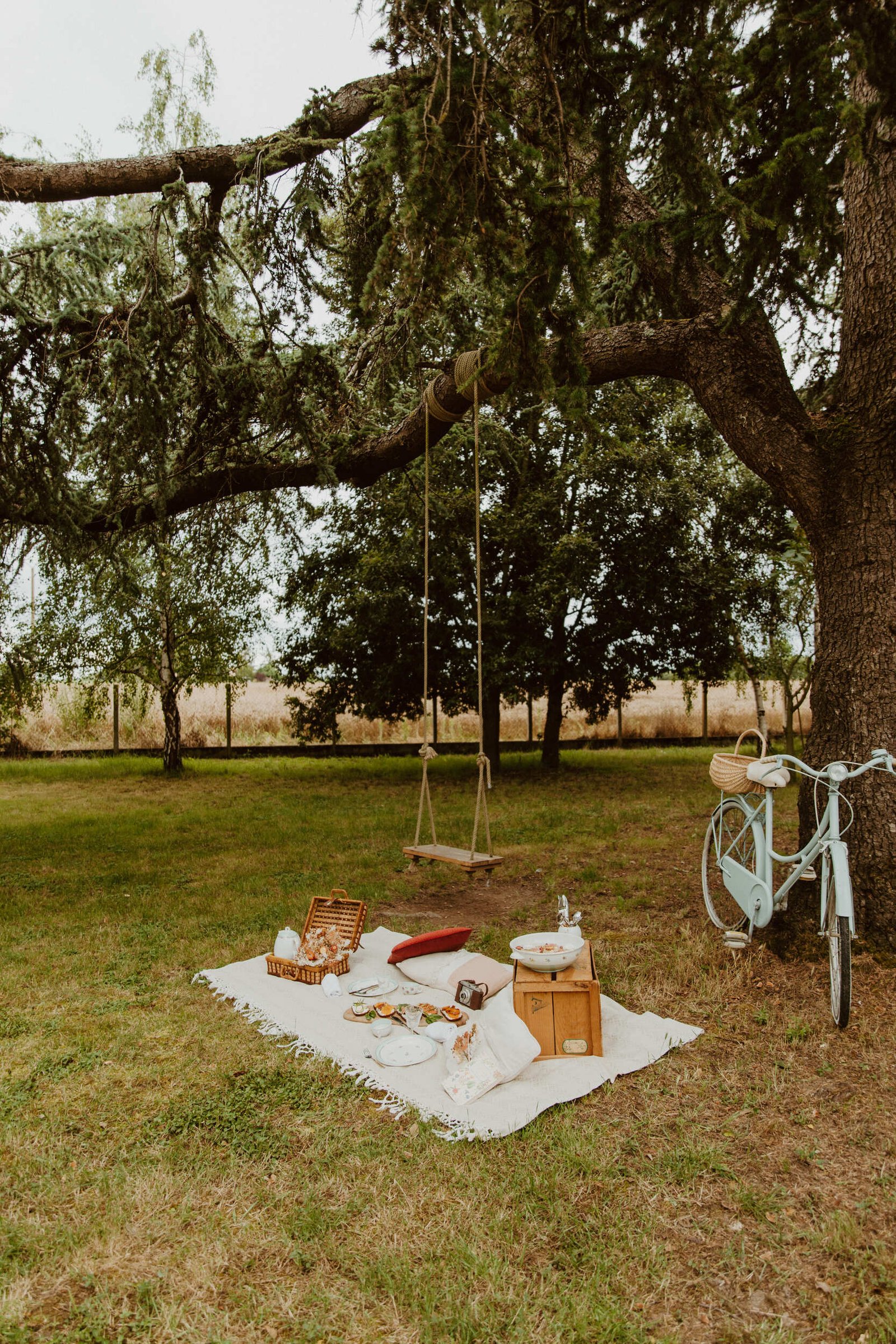 Atelier Chamaison agence évènementiel décoration location box art de la table pique-nique